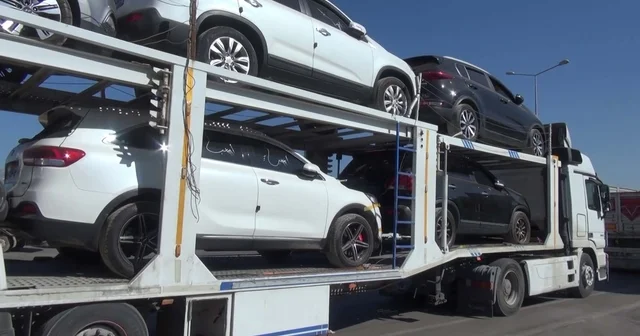 Güney Kore den Suriye ye transit taşımacılıkla 6 ayda 150 bin araç gönderildi Hatay Haberleri