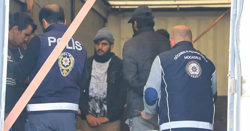 Durdurulan TIR dan 11 kaçak göçmen çıktı