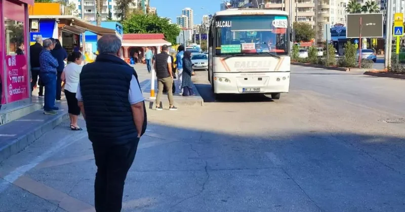 Adana da toplu taşıma zammı tepki çekiyor