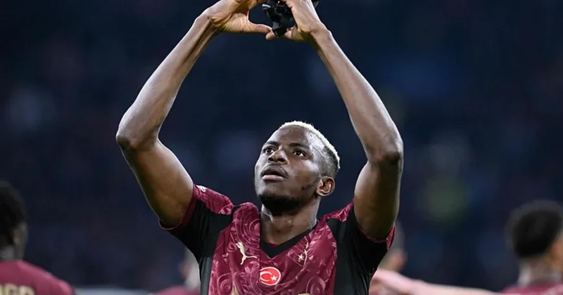 UEFA dan Victor Osimhen e büyük onur!