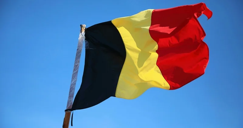 Belçika da askeri üs yakınlarında şüpheli cihaz faaliyeti Dış Haberler