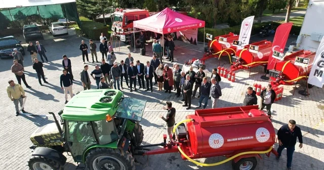 Nallıhan da proje kapsamında mahallelere yangın tankeri verildi Ankara Haberleri