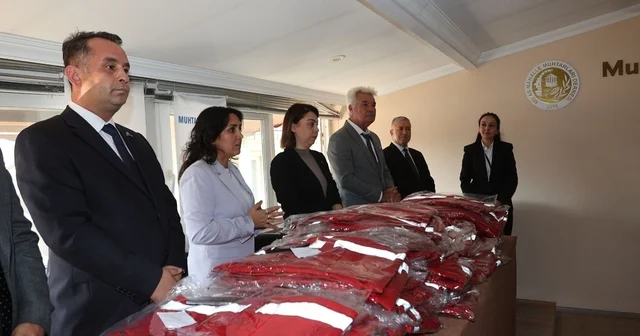 Muğla da afetlere hazırlık kapsamında 574 muhtara özel yelek dağıtılıyor Muğla Haberleri