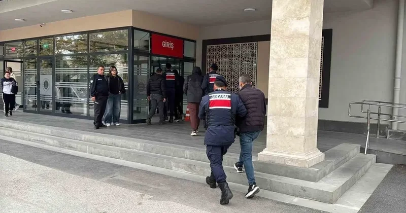 Afyonkarahisar merkezli 6 kentte telefon dolandırıcılarına operasyon