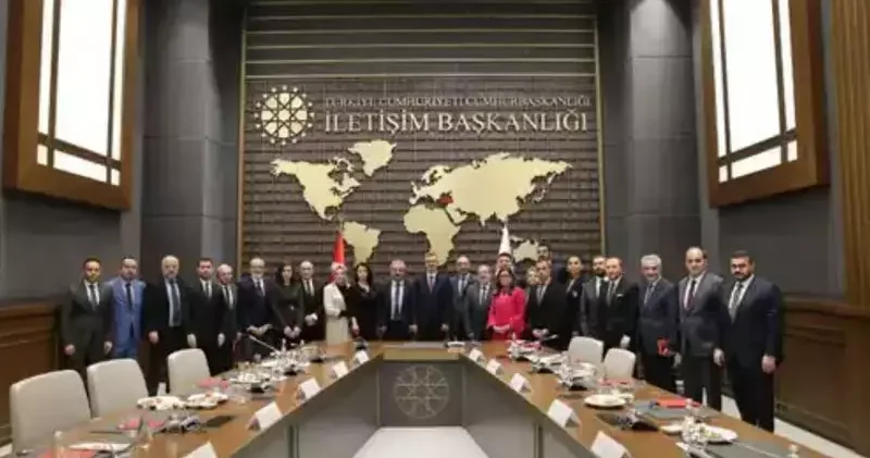 TBF den İletişim Başkanı Duran a ziyaret