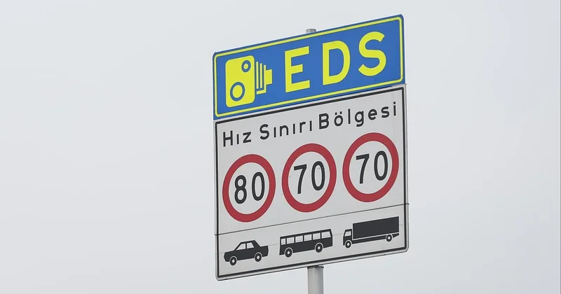 Kara yollarındaki yaklaşık 33 bin hız levhası kaldırıldı