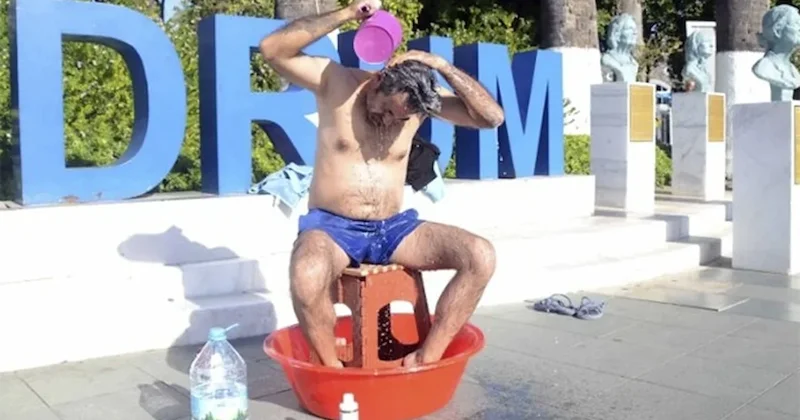 Şehrin orta yerinde duş almaya başladı! Şaşkınlık yaratan görüntülere açıklama geldi Sözcü Gazetesi