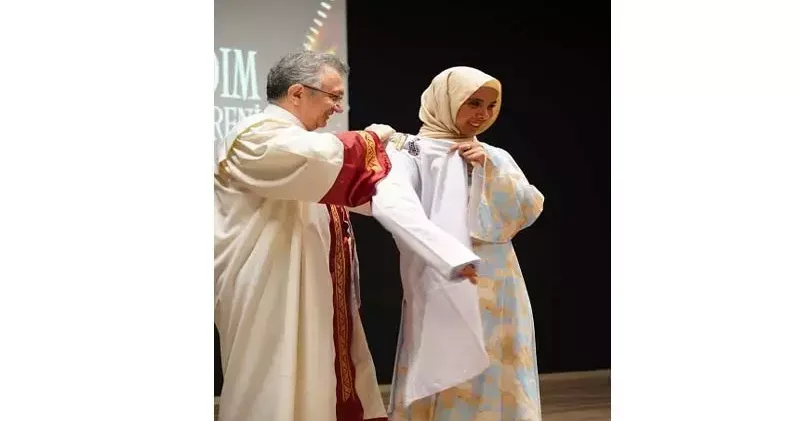 İstanbul Kent Üniversitesi Eczacılık Fakültesi’nde Beyaz Önlük Töreni düzenlendi