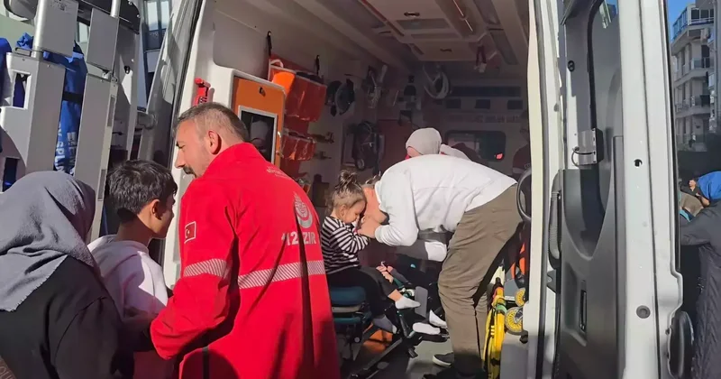 Sancaktepe de asansörde çıkan yangında anne ve çocuğu mahsur kaldı; 4 kişi dumandan etkilendi