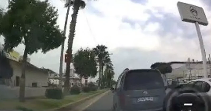 Mersin de makas atan trafiği tehlikeye atan sürücü gözaltına alındı