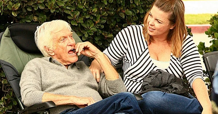 Efsane oyuncu haftaya 100 yaşına giriyor: Uzun yaşamanın iksirini çoktan buldu, yanından bir an bile ayırmıyor!