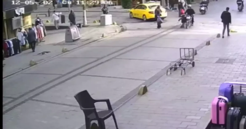 Fatih te yolun karşısına geçen çocuğa motosiklet çarpıp kaçtı; kaza kamerada