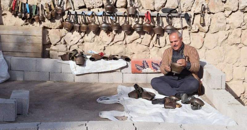 Eski çobanın sıra dışı çan koleksiyonu