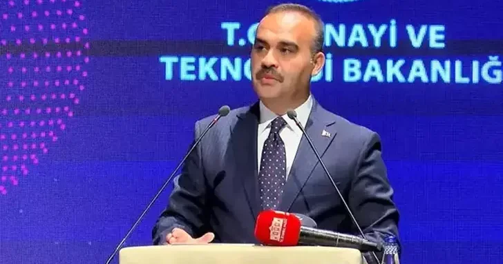 Bakan Kacır: Yolun açık olsun Togg