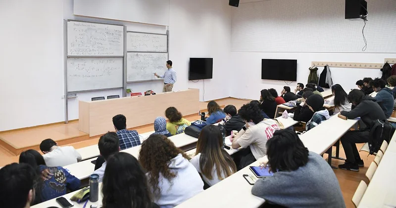 Eğitime 5 yılda 4,5 trilyon lira harcandı