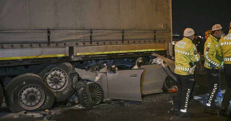 Tırın altında 300 metre sürüklendi! Aracı gören, tekrar bakmaya zorlandı