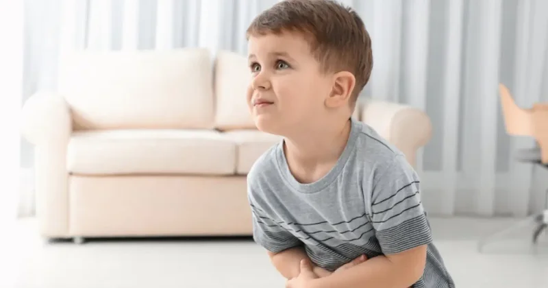 Masum mu, tehlike mi? Uzmanlar uyardı: Çocuklarda karın ağrısına dikkat!