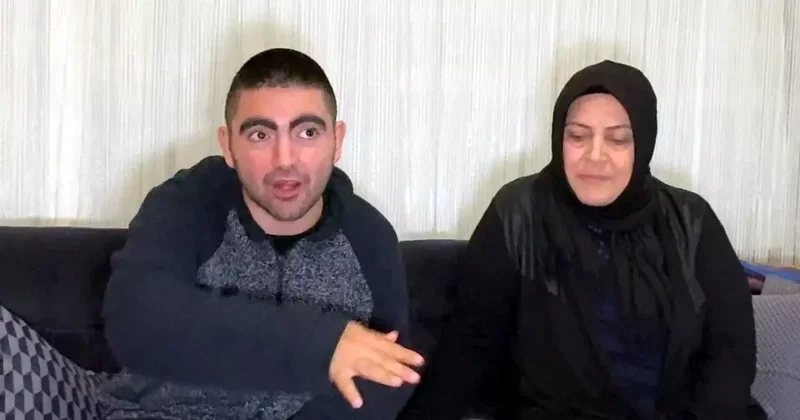 Camide pes dedirten olay! Cemaat secdeye eğilince harekete geçtiler