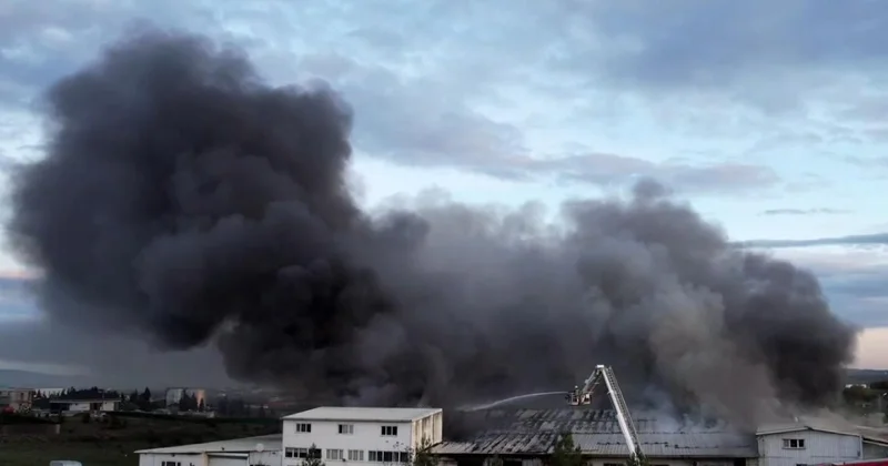 İstanbul Tuzla da fabrika yangını