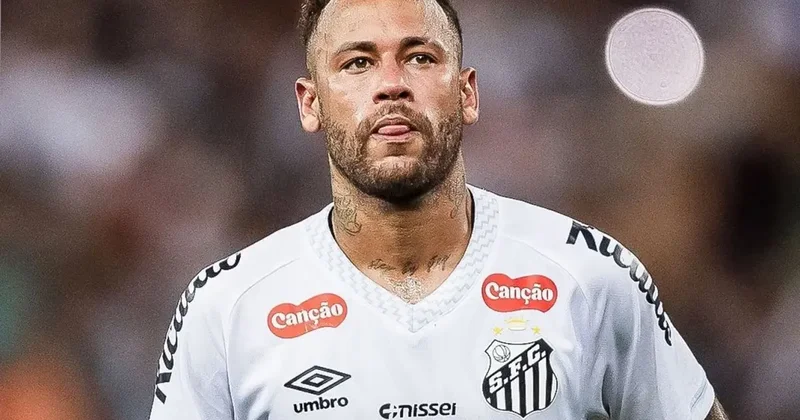 Neymar beklenen imzayı attı