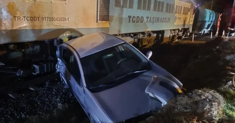 Osmaniye’de hemzemin geçitte tren ile otomobil çarpıştı