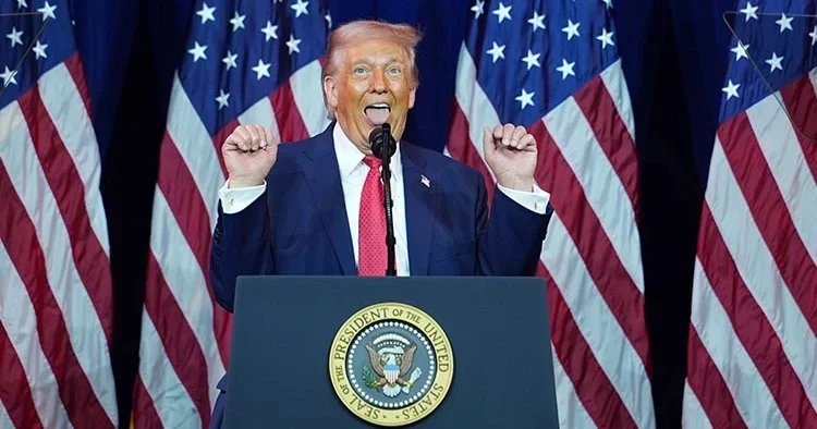 ABD Başkanı Trump gündemden düşmüyor: Alışılmadık hareketleri dikkat çekti... Washington da sıra dışı anlar