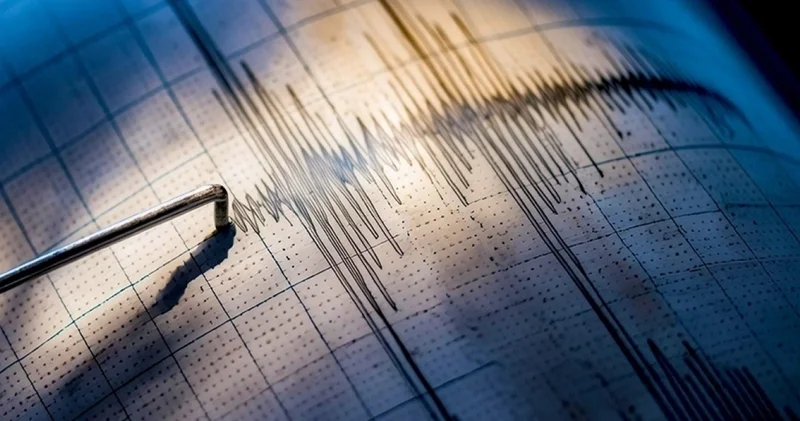 Sincan Uygur Özerk Bölgesi nde 5,2 büyüklüğünde deprem Dış Haberler