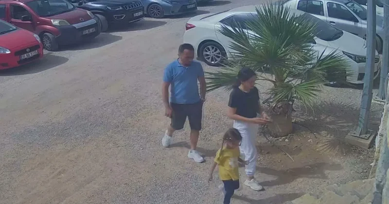 Dekoratif kemer üstlerine devrilmişti: İzmir deki korkunç kazadan yeni görüntüler!