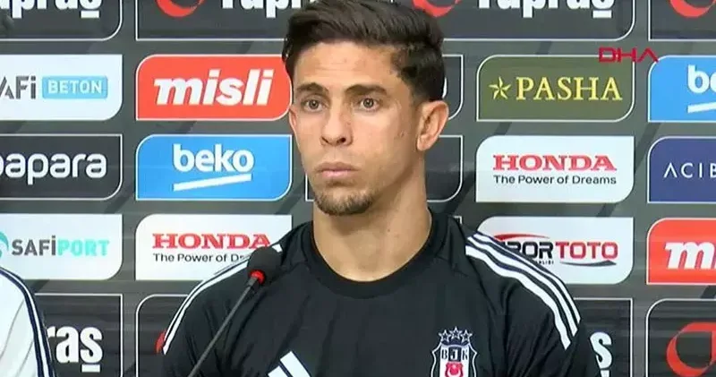Beşiktaş, Gabriel Paulista nın transfer görüşmesi için kamptan ayrıldığını duyurdu