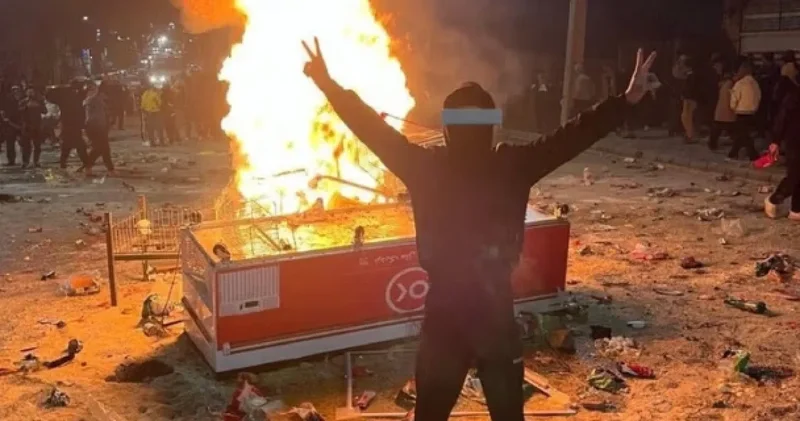 İran protestoları 10’uncu gününde: Ölü sayısı 36’ya yükseldi