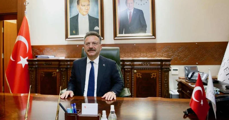 Kararnamede dikkat çeken hamle: AKP döneminin en uzun süreli Valisi Hüseyin Aksoy merkeze çekildi