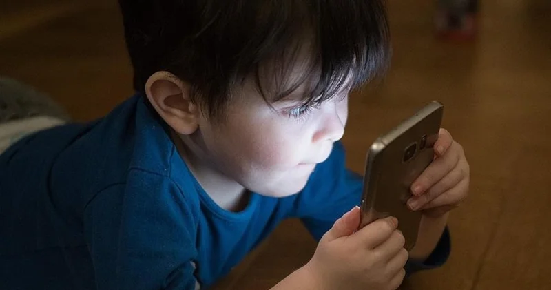 15 yaş altına sosyal medya yasağı geliyor! 15 yaşından küçüklere sosyal medya sınırı ne zaman başlayacak, kısıtlama nasıl olacak?