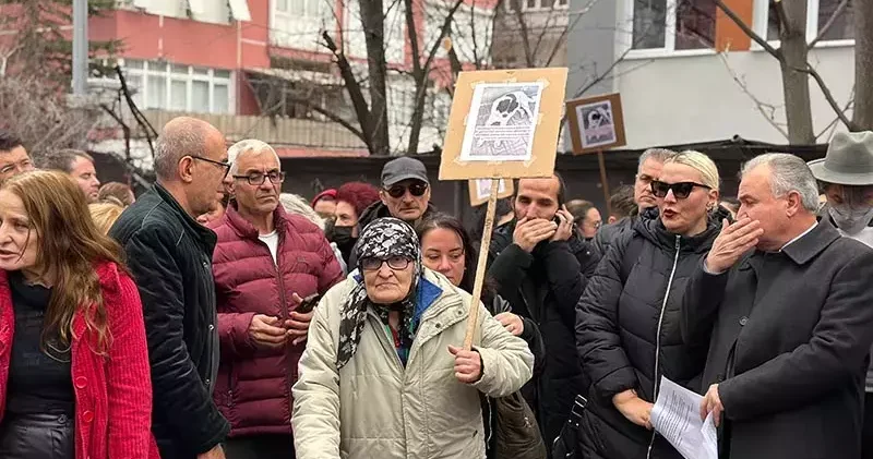 Hayvanseverlerden Matmazel için basın açıklaması