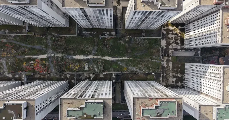 İstanbul un gökdelen mezarlıkları Esenyurt ta havadan görüntülendi