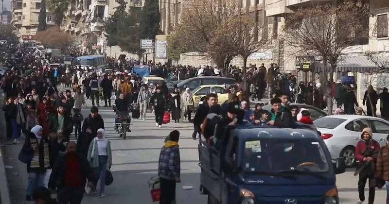 Halep’te SDG nin başlattığı çatışmalar nedeniyle binlerce sivil güvenli bölgelere geçiyor