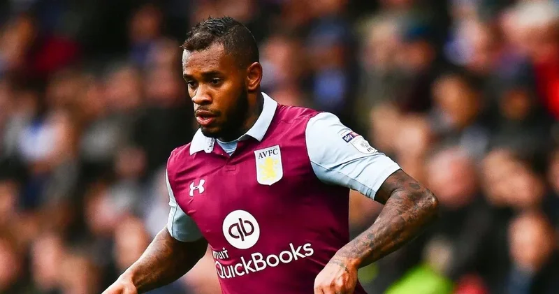 1. Lig de yılın transfer bombası: 4 yıl Aston Villa da forma giyen oyuncuyu aldılar