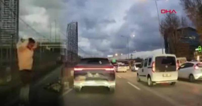 Motosikletli kadına çarptı: İnip kendi aracını kontrol etti