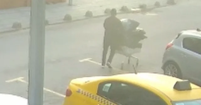 Büyükçekmece Adliyesi ndeki hırsızlık olayına ait yeni görüntüler: Altınları böyle taşımış VİDEO İZLE