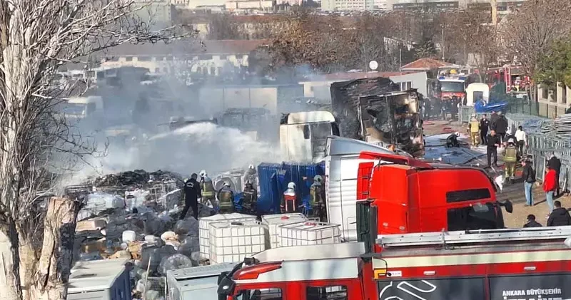 Yediemin otoparkında alkol yüklü TIR lar yandı