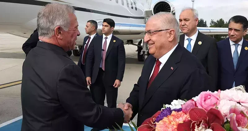 Bakan Güler Ürdün Kralı 2 nci Abdullah ı askeri törenle karşıladı