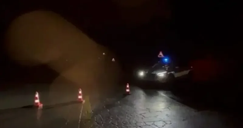 Kayseri Erciyes yolu kar yağışı nedeniyle trafiğe kapandı Gündem Haberleri