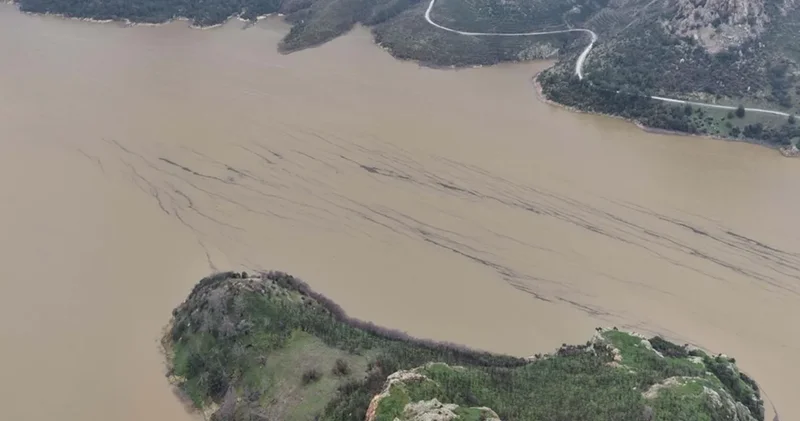 Çanakkale’de sağanak sonrası taşkın alarmı verildi
