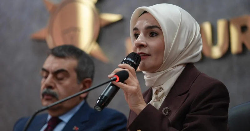 Bakan Göktaş: Biz turist gibi belirli günlerde deprem bölgesine gitmiyoruz