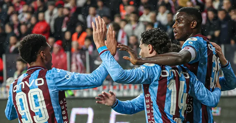 SON DAKİKA Karadeniz derbisini Trabzonspor kazandı! Samsunspor evinde farklı mağlup