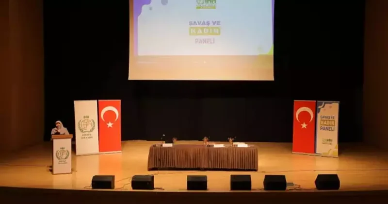 İHH, Kadın ve Savaş Paneli düzenledi
