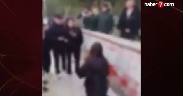 Önce dövdüler sonra diz çöktürüp özür dilettiler