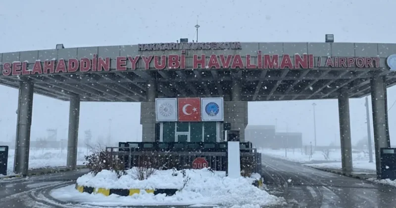 Yüksekova’da uçak seferlerine sis ve kar engeli