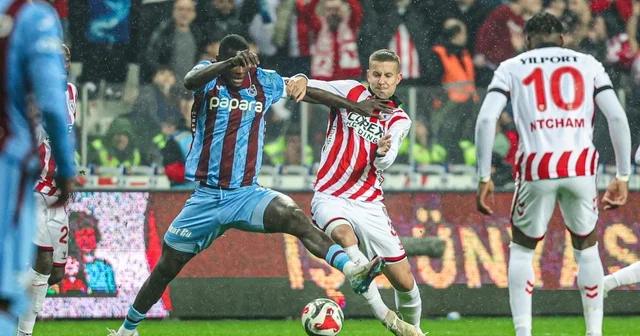 Trendyol Süper Lig: Samsunspor: 0 Trabzonspor: 1 (İlk yarı) Samsun Haberleri