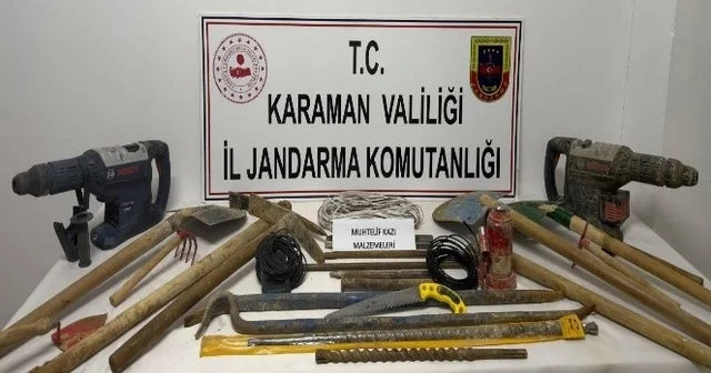Karaman da jandarma uyuşturucu ve kazı malzemeleri ele geçirdi Karaman Haberleri