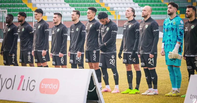 TFF 1. Lig de şampiyonluk gidince takımın yarısını yolladı: Süper Lig den takviye getirdi